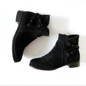 La Canandienne Sharon black suede ankle boots 6.5